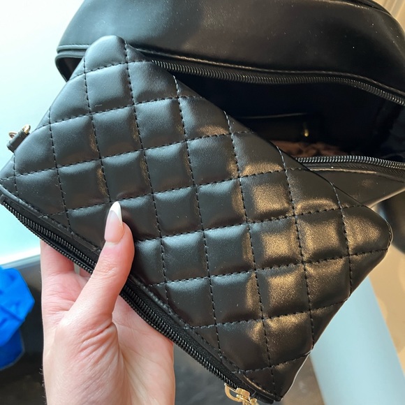 COPY - High quality black leather backpack - Picture 8 of 11